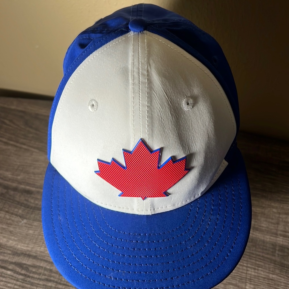 MLB New Era Mens Toronto Blue Jays Maple Leaf Florida 2018 Fitted 6Panel Hat